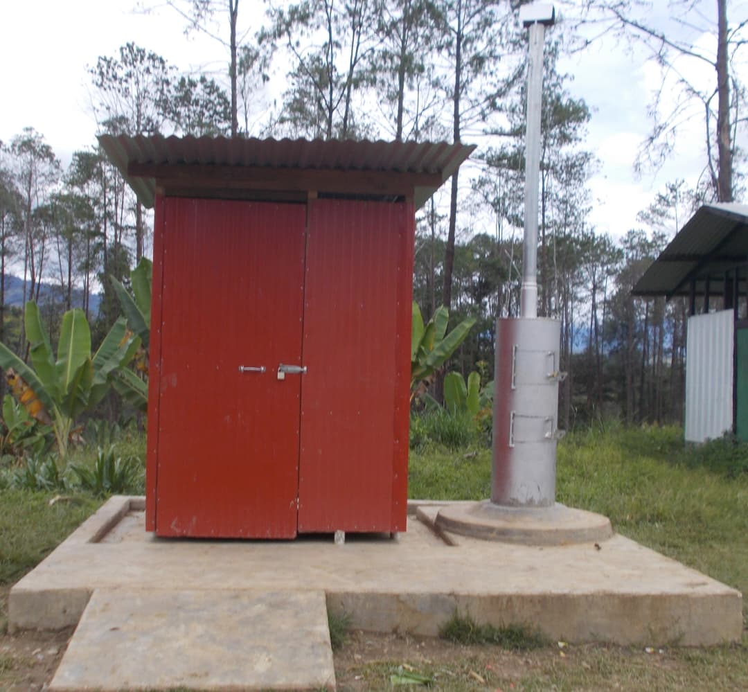 Medical waste incinerator