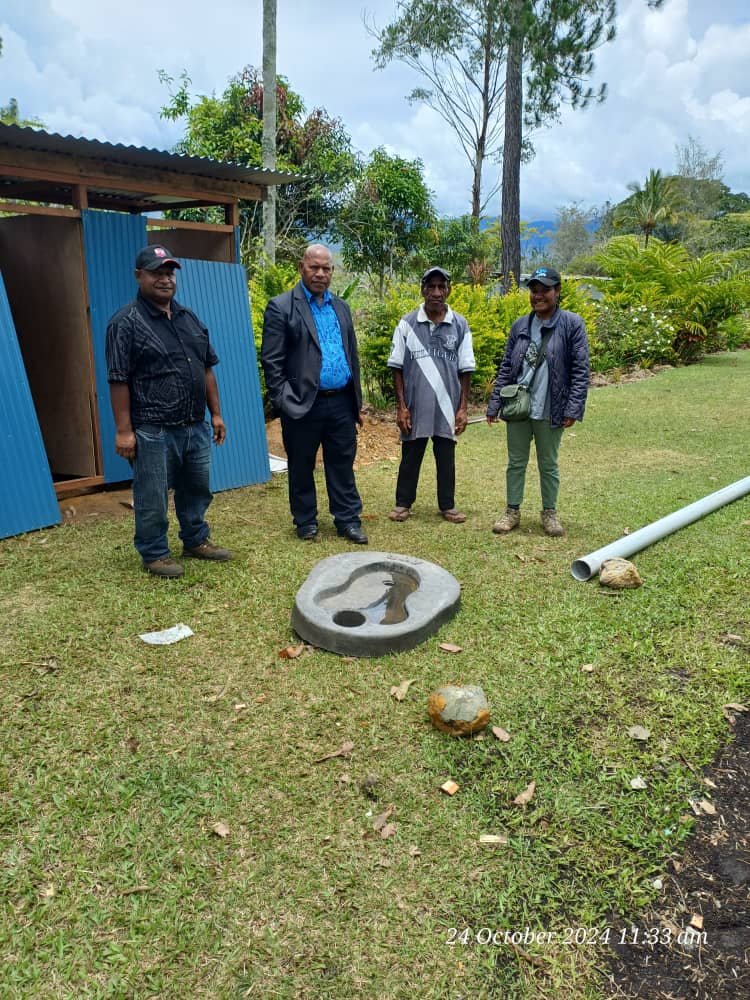 Ground Pit Concrete Toilet - Loo8